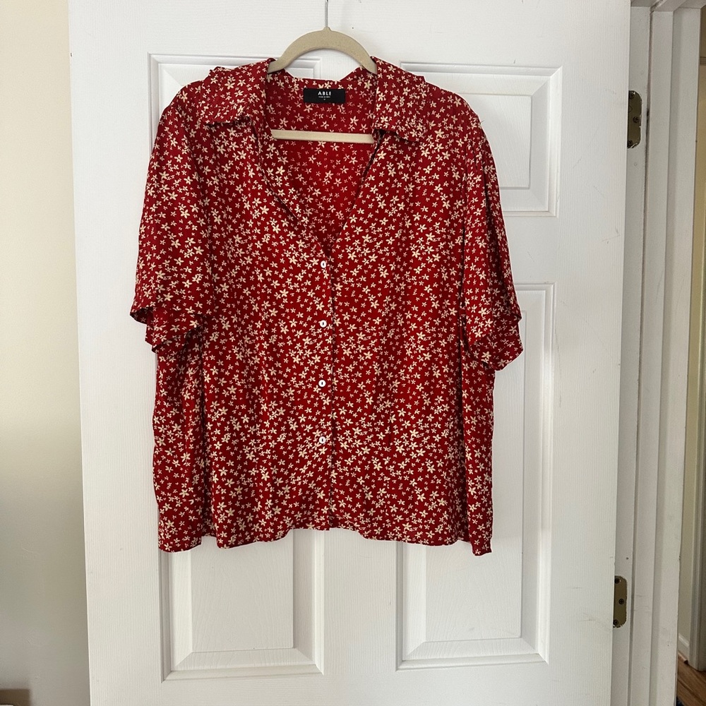NWOT Able top